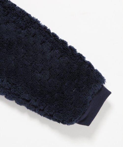 GLOBAL WORK（グローバルワーク）の「【キッズ】ソデキルティングボア長袖（トップス・キッズ・オフホワイト06/グレー15/ネイビー88・Ｓ（90～100cm）/Ｍ（100～110cm）/Ｌ（110～120cm）/ＸＬ(120～130cm)）」の7枚目の写真