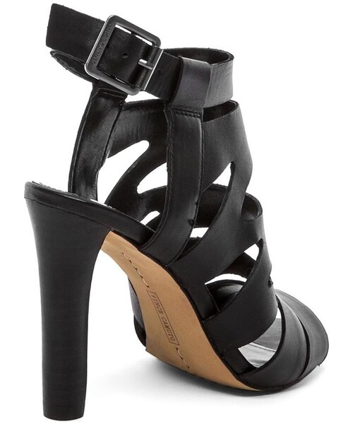 VINCE CAMUTO(ヴィンスカムート)の「Vince Camuto Olenna Heel(パンプス・レディース・Black・9.5/8.5/10)」の5枚目の写真
