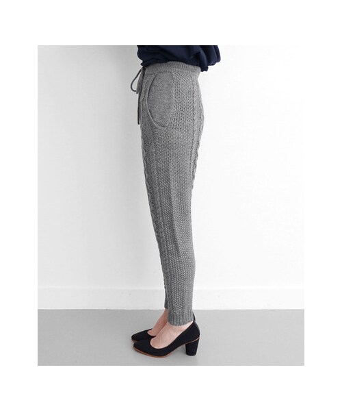 KBF（ケイビーエフ）の「ケーブルニットパンツ（パンツ・レディース・OFF/GRAY・one）」の6枚目の写真