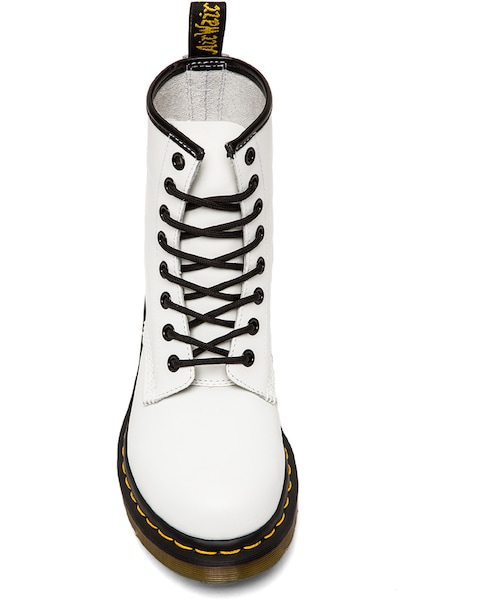 Dr. Martens（ドクターマーチン）の「Dr. Martens Iconic 8 Eye Boot（ブーツ・レディース・White・9/6/7）」の3枚目の写真