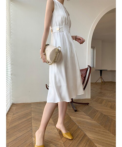 Cozyyoung（コージーヤング）の「【本店ワンピース売れ筋ランキング二位】2021春夏新作フレンチロマンティックサテンワンピース（ワンピース・レディース・ホワイト・S/M/L）」の8枚目の写真