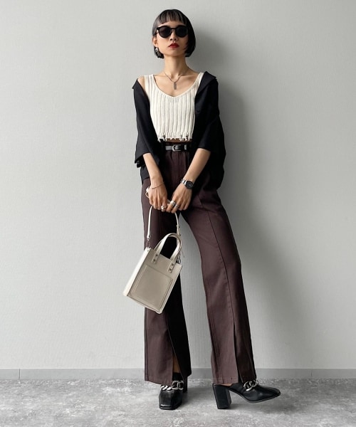 PAGEBOY(ページボーイ)の「【WEB先行予約】フロントスリットチノデニム(パンツ・レディース・チャコール/ベージュ/セピア・24inch(XSサイズ), 25inch(Sサイズ), 26inch(Mサイズ), 27inch(Lサイズ))」の5枚目の写真