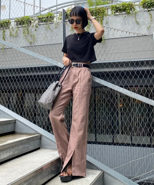 PAGEBOY(ページボーイ)の「【WEB先行予約】フロントスリットチノデニム(パンツ・レディース・チャコール/ベージュ/セピア・24inch(XSサイズ), 25inch(Sサイズ), 26inch(Mサイズ), 27inch(Lサイズ))」の15枚目の写真