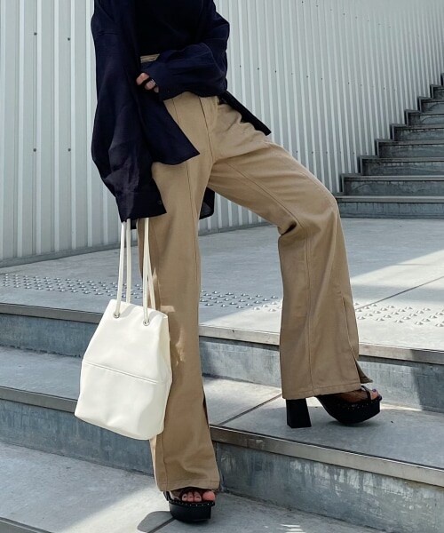 PAGEBOY(ページボーイ)の「【WEB先行予約】フロントスリットチノデニム(パンツ・レディース・チャコール/ベージュ/セピア・24inch(XSサイズ), 25inch(Sサイズ), 26inch(Mサイズ), 27inch(Lサイズ))」の8枚目の写真