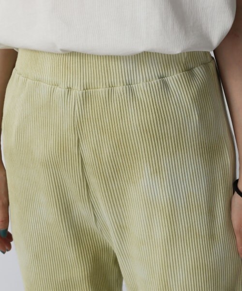 LOWRYS FARM（ローリーズファーム）の「ｓｅｌｆｃｕｔタイダイリブパンツ（パンツ・イエロー/グリーン/ブルー・F）」の8枚目の写真