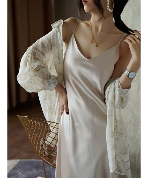 Cozyyoung（コージーヤング）の「2021年夏の新作日除け服～ヴィンテージフローラルシャツ（シャツ/ブラウス・レディース・イエロー/グリーン/グレー・S）」の4枚目の写真