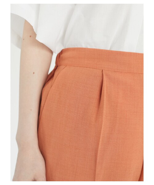 Green　Parks（グリーンパークス）の「接触冷感 センタープレスストレートパンツ（パンツ・ライトベージュ/オレンジ/ブラウン/グリーン/ネイビー・F）」の5枚目の写真