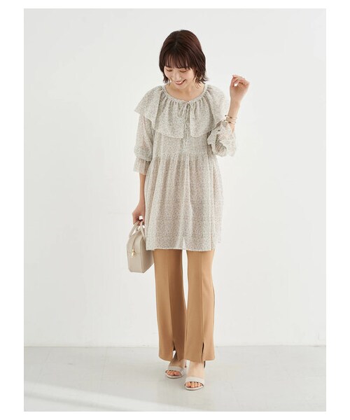 earth music&ecology（アースミュージックアンドエコロジー）の「前後2wayフリルカラーレースアップチュニック（ワンピース/ドレス・アイボリー/フラワーブラック/フラワー/フラワーサックス・F）」の15枚目の写真