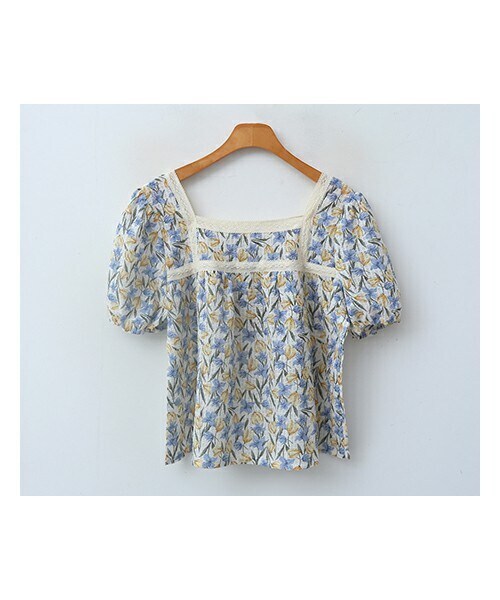 ENVYLOOK(エンビールック)の「レーススクエアネック花柄半袖ブラウス(シャツ/ブラウス・レディース・핑크/블루・FREE(44-66))」の2枚目の写真