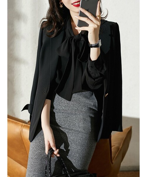 Cozyyoung（コージーヤング）の「レディースの上品なトップシャツ（シャツ/ブラウス・レディース・White/Black・S）」の2枚目の写真