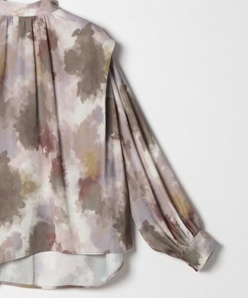 PAGEBOY（ページボーイ）の「【ポイント20％還元対象】【WEB先行予約】マーブルアートハイネックブラウス（トップス・レディース・モノトーン/キャラメル・F）」の17枚目の写真