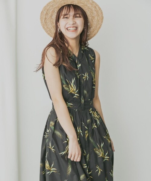 KBF（ケイビーエフ）の「KBF+ 輕薄印花寬鬆無袖洋裝（ワンピース/ドレス・レディース・米色/黑色・one）」の7枚目の写真