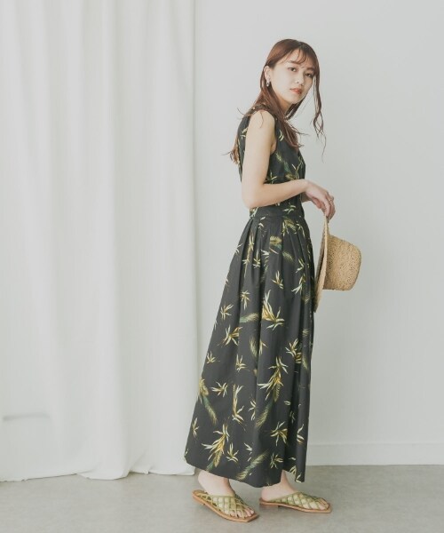 KBF（ケイビーエフ）の「KBF+ 輕薄印花寬鬆無袖洋裝（ワンピース/ドレス・レディース・米色/黑色・one）」の12枚目の写真