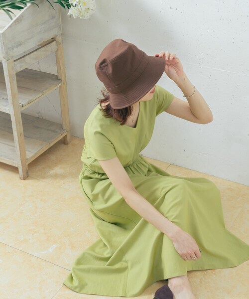 UR GREEN Vネックギャザーワンピース