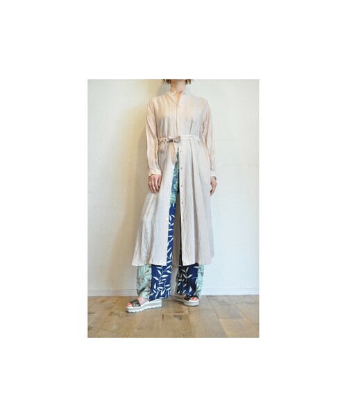 hippiness（ヒッピネス）の「サクラコワークドレス（シャツワンピース・レディース・ブルー/イエロー/ベージュ/ブラック/ブラウン/グリーン・one）」の4枚目の写真