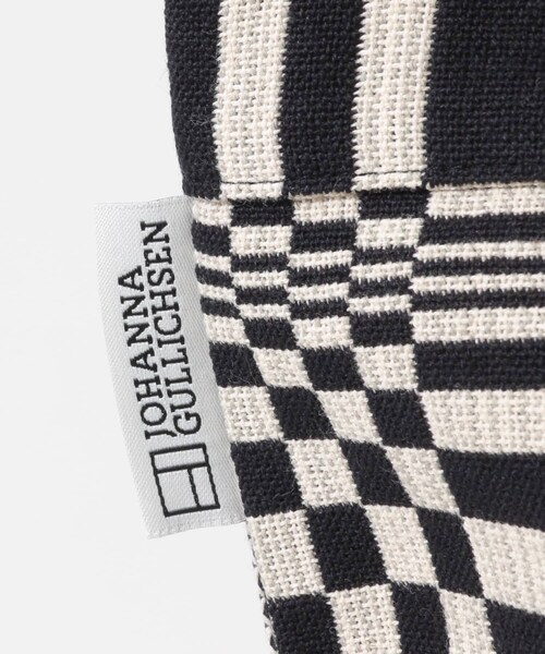 Johanna Gullichsen(ヨハンナグリクセン)の「JOHANNA GULLICHSEN Tetra Sac(その他・レディース・BK/BL/BK・FREE)」の8枚目の写真