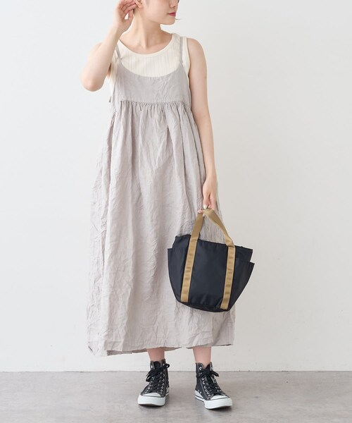 PUAL CE CIN（ピュアルセシン）の「麻キャンバスクリンクルキャミワンピース（ワンピース・レディース・ライトベージュ/ベージュ/グレー/ブラック・FREE）」の3枚目の写真