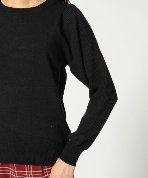 LEPSIM（レプシィム）の「【保温機能アイテム】１２Ｇソデリブクループルオーバー（トップス・レディース・ブラック/エンジ/ベージュ・Ｍ/Ｌ）」の10枚目の写真