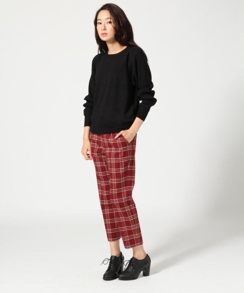 LEPSIM（レプシィム）の「【保温機能アイテム】１２Ｇソデリブクループルオーバー（トップス・レディース・ブラック/エンジ/ベージュ・Ｍ/Ｌ）」の6枚目の写真