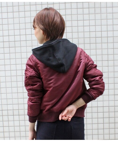 ADAM ET ROPE'（アダムエロペ）の「【入荷メール受付】ALPHA ×Adam et Rope'　MA-1（ブルゾン・レディース・ブラック/パープル系・XS/M）」の5枚目の写真