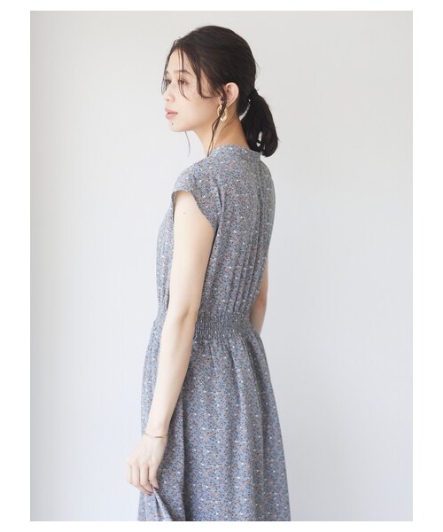 Green　Parks（グリーンパークス）の「≪USED≫・ELENCARE DUE フラワーptスキッパーワンピ（ワンピース/ドレス・アイボリー/ブラック/イエロー/グリーン・F）」の6枚目の写真