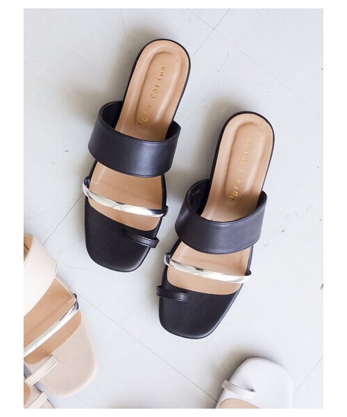 Green　Parks（グリーンパークス）の「・メタリックアクセントサンダル（シューズ・アイボリー/ブラック/グレーベージュ/パイソン・M/L）」の12枚目の写真