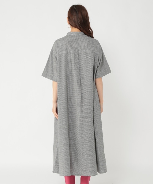 studio CLIP（スタディオクリップ）の「デザインバンドカラーシャツワンピース（ワンピース/ドレス・ホワイトチェック/チドリチェック/ドット/インディゴ・F）」の7枚目の写真