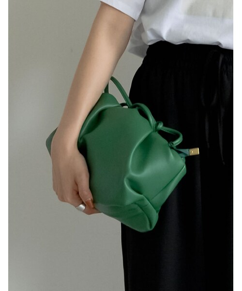 Re:EDIT（リエディ）の「ギャザーショルダーバッグ（バッグ・レディース・ブラック/ホワイト/グリーン・フリーサイズ）」の9枚目の写真