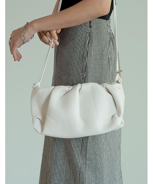 Re:EDIT（リエディ）の「ギャザーショルダーバッグ（バッグ・レディース・ブラック/ホワイト/グリーン・フリーサイズ）」の3枚目の写真