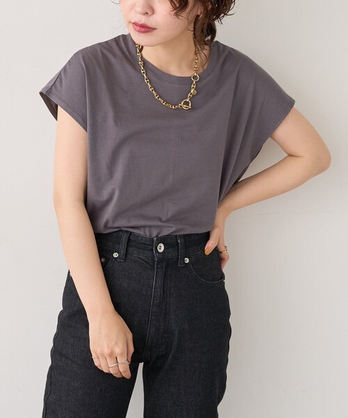 natural couture(ナチュラルクチュール)の「オーガニックコットンフレンチスリーブパックT(Tシャツ/カットソー・レディース・オフホワイト/イエロー/チャコールグレー/ブラック・FREE)」の2枚目の写真
