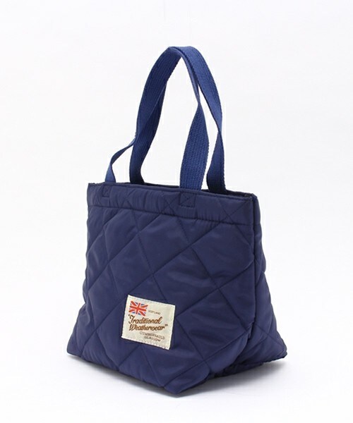 Traditional Weatherwear（トラディショナルウェザーウェア）の「Traditional Weatherwear キルティングナイロントート（トートバッグ・レディース・ブラック/ネイビー/グリーン/ブルー系その他・FREE）」の5枚目の写真
