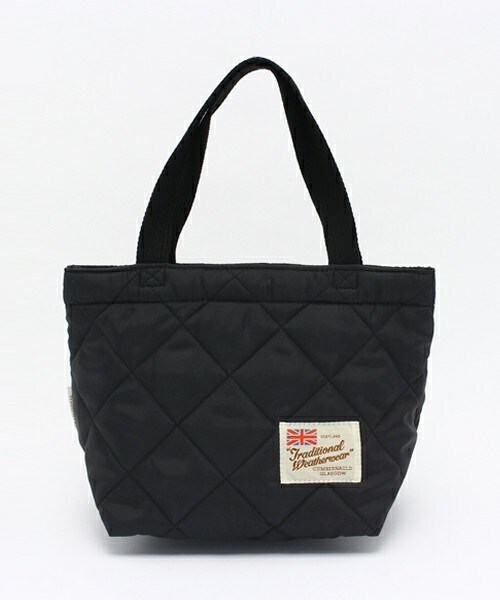 Traditional Weatherwear（トラディショナルウェザーウェア）の「Traditional Weatherwear キルティングナイロントート（トートバッグ・レディース・ブラック/ネイビー/グリーン/ブルー系その他・FREE）」の2枚目の写真