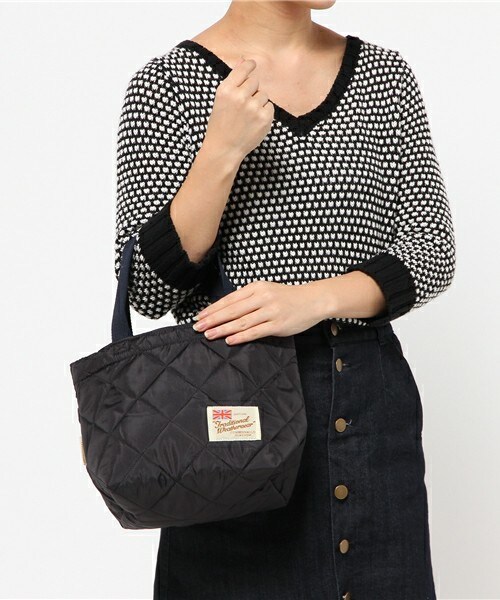 Traditional Weatherwear（トラディショナルウェザーウェア）の「Traditional Weatherwear キルティングナイロントート（トートバッグ・レディース・ブラック/ネイビー/グリーン/ブルー系その他・FREE）」の15枚目の写真