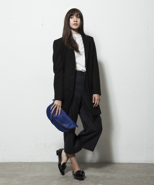 MID by MIDWEST（ミッド バイ ミッドウエスト）の「MIDbyMIDWEST　クロップドワイドパンツ（その他パンツ・レディース・ネイビー・1/2）」の12枚目の写真