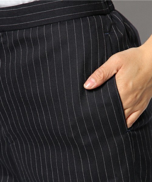 MID by MIDWEST（ミッド バイ ミッドウエスト）の「MIDbyMIDWEST　クロップドワイドパンツ（その他パンツ・レディース・ネイビー・1/2）」の7枚目の写真