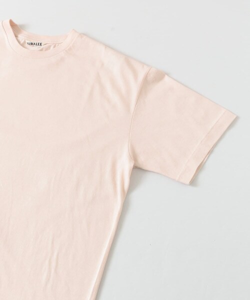 AURALEE(オーラリー)の「AURALEE SEAMLESS CREW-NECK T-SHIRTS(その他・レディース・WHITE/TOP GRAY/LIGHT PINK・3)」の7枚目の写真