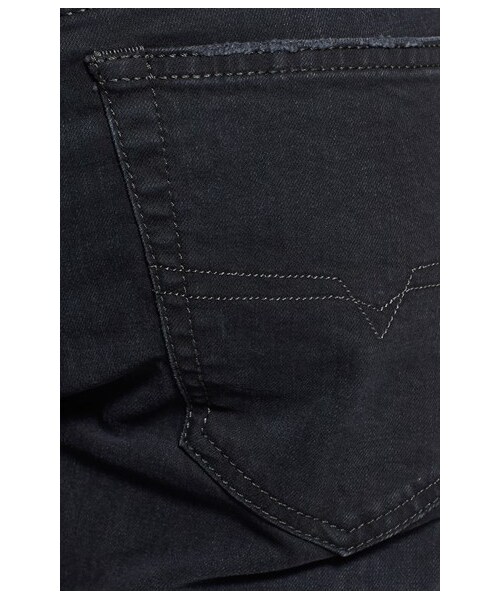 DIESEL（ディーゼル）の「DIESEL® 'Buster' Straight Leg Jeans (0609T)（デニムパンツ・メンズ・Black・Regular 28 x 32/Regular 32 x 32/Regular 38 x 32/Regular 29 x 30/Regular 36 x 32/Regular 38 x 30/Regular 30 x 32/Regular 36 x 30/Regular 34 x 32/Regular 30 x 30/Regular 34 x 30/Regular 29 x 32/Regular 31 x 32/Regular 33 x 30/Regular 28 x 30/Regular 31 x 30/Regular 33 x 32/Regular 32 x 30）」の2枚目の写真