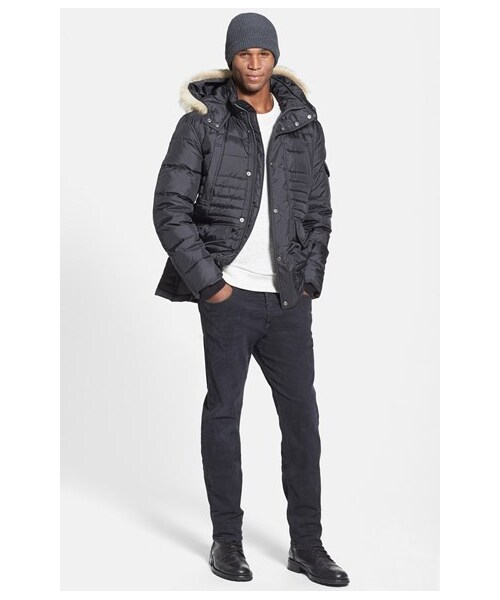 DIESEL（ディーゼル）の「DIESEL® 'Buster' Straight Leg Jeans (0609T)（デニムパンツ・メンズ・Black・Regular 28 x 32/Regular 32 x 32/Regular 38 x 32/Regular 29 x 30/Regular 36 x 32/Regular 38 x 30/Regular 30 x 32/Regular 36 x 30/Regular 34 x 32/Regular 30 x 30/Regular 34 x 30/Regular 29 x 32/Regular 31 x 32/Regular 33 x 30/Regular 28 x 30/Regular 31 x 30/Regular 33 x 32/Regular 32 x 30）」の7枚目の写真