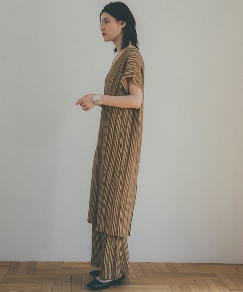 CLANE（クラネ）の「ランダムストライプニットワンピース10112
