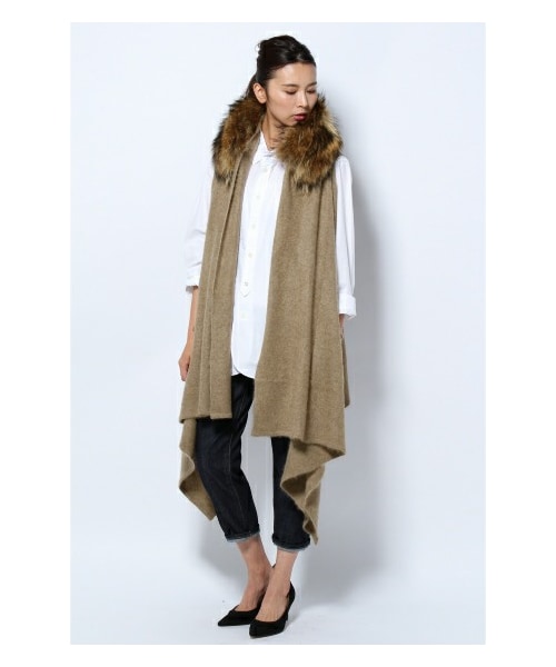 L'Appartement（アパルトモン）の「ラクーンファー付きカシミヤファー