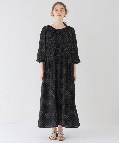 B.C STOCK(ベーセーストック)の「バックシャン袖ボリュームワンピース(ワンピース/ドレス・ブラック/(001)/フリー/在庫あり)」の9枚目の写真