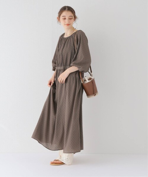 B.C STOCK(ベーセーストック)の「バックシャン袖ボリュームワンピース(ワンピース/ドレス・ブラック/(001)/フリー/在庫あり)」の7枚目の写真