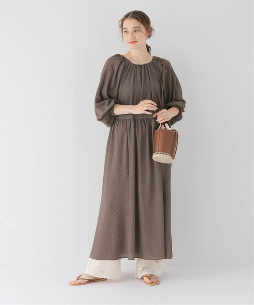 B.C STOCK(ベーセーストック)の「バックシャン袖ボリュームワンピース(ワンピース/ドレス・ブラック/(001)/フリー/在庫あり)」の6枚目の写真