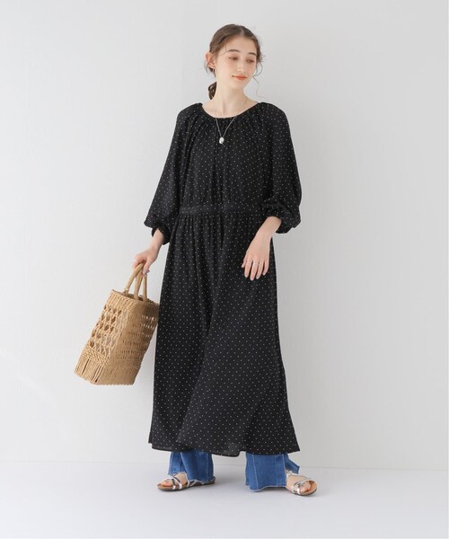 B.C STOCK(ベーセーストック)の「バックシャン袖ボリュームワンピース(ワンピース/ドレス・ブラック/(001)/フリー/在庫あり)」の3枚目の写真