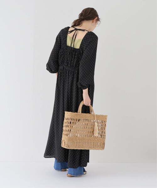 B.C STOCK(ベーセーストック)の「バックシャン袖ボリュームワンピース(ワンピース/ドレス・ブラック/(001)/フリー/在庫あり)」の5枚目の写真