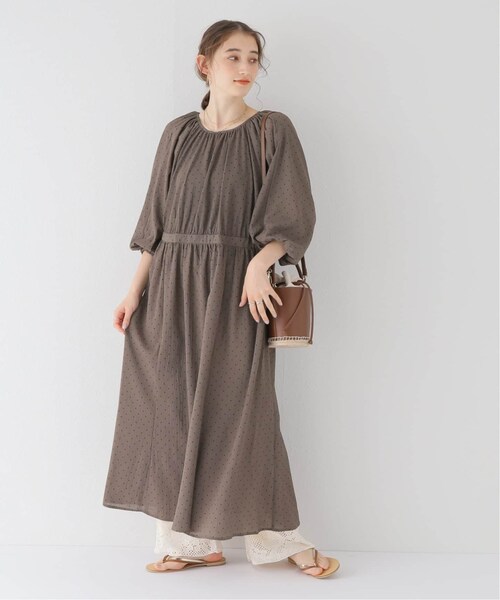 B.C STOCK(ベーセーストック)の「バックシャン袖ボリュームワンピース(ワンピース/ドレス・ブラック/(001)/フリー/在庫あり)」の2枚目の写真