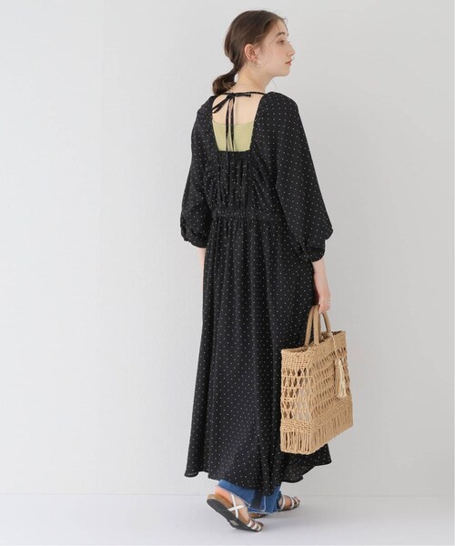 B.C STOCK(ベーセーストック)の「バックシャン袖ボリュームワンピース(ワンピース/ドレス・ブラック/(001)/フリー/在庫あり)」の1枚目の写真