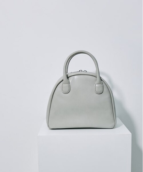 ADAM ET ROPE'(アダムエロペ)の「【一部WEB限定】ラウンドミニボストン(バッグ・レディース・ブラック/ライトグレー/ホワイト系/イエロー・F)」の3枚目の写真