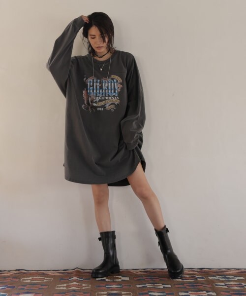 BABYLONE（バビロン）の「イーグルロングTシャツ（トップス・ブラック/ベージュ）」の4枚目の写真