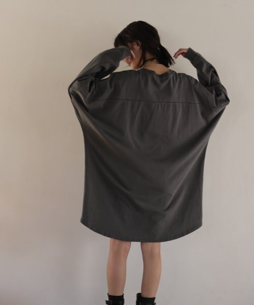 BABYLONE（バビロン）の「イーグルロングTシャツ（トップス・ブラック/ベージュ）」の12枚目の写真